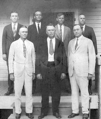 Unidentified photo d020