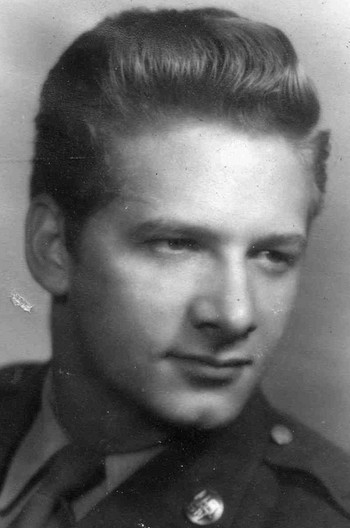 Unidentified photo d132