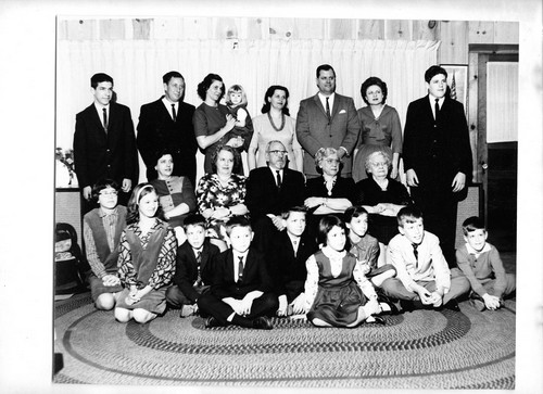 Unidentified photo e064a