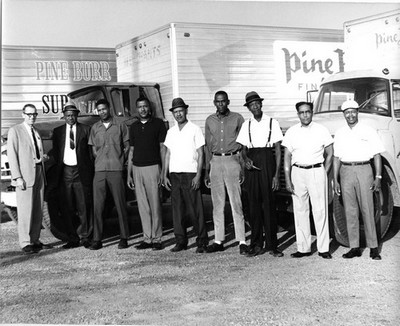 Unidentified photo e081