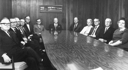 Unidentified photo e094a