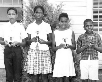 Unidentified photo e113